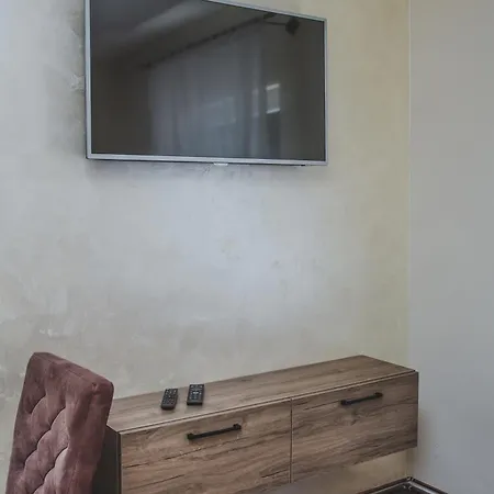 Apartment Pleasure